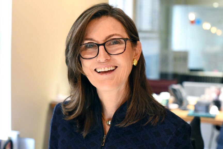 cathie-wood-tesla-amazon-strategy