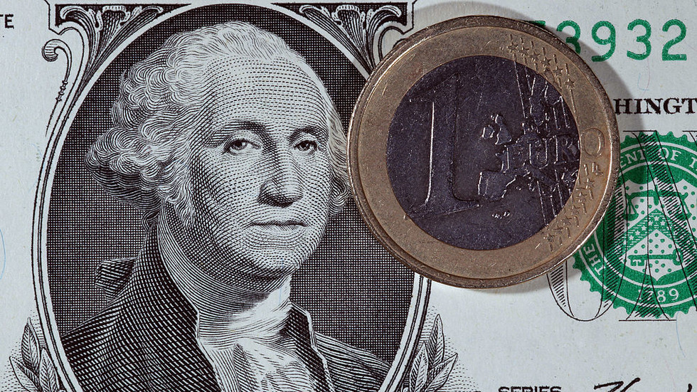 euro-dollar-low-global-markets