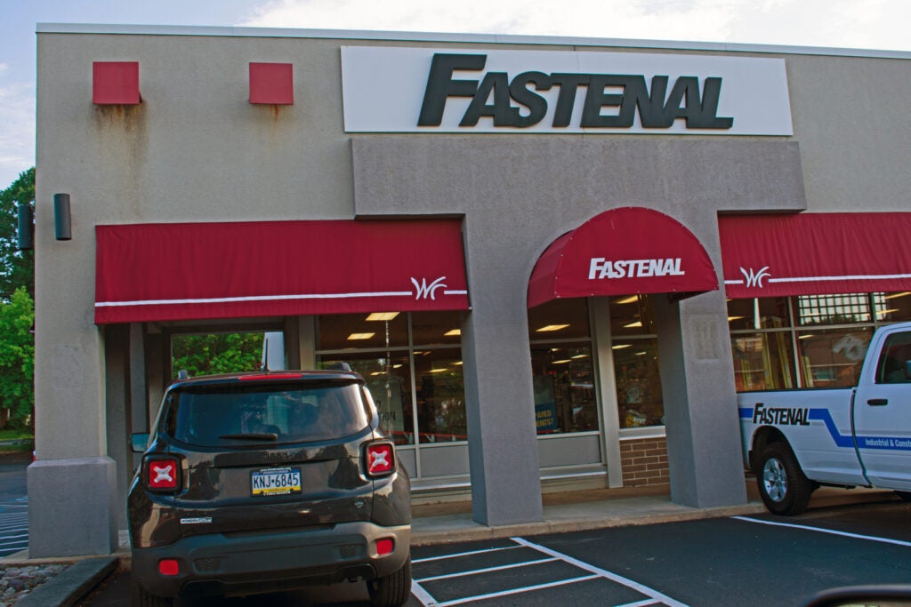 fastenal-stock-earnings