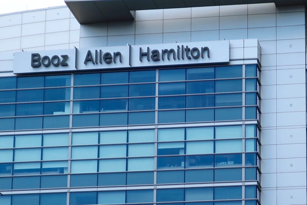 analyst-downgrades-booz-allen-hamilton