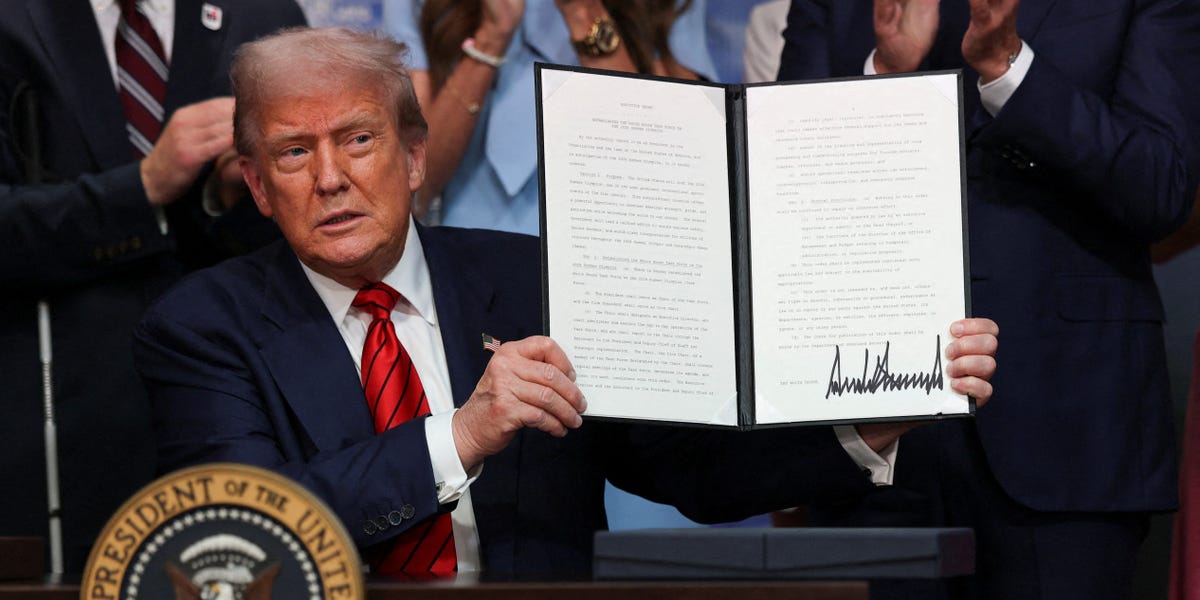 trump-executive-order-debanking